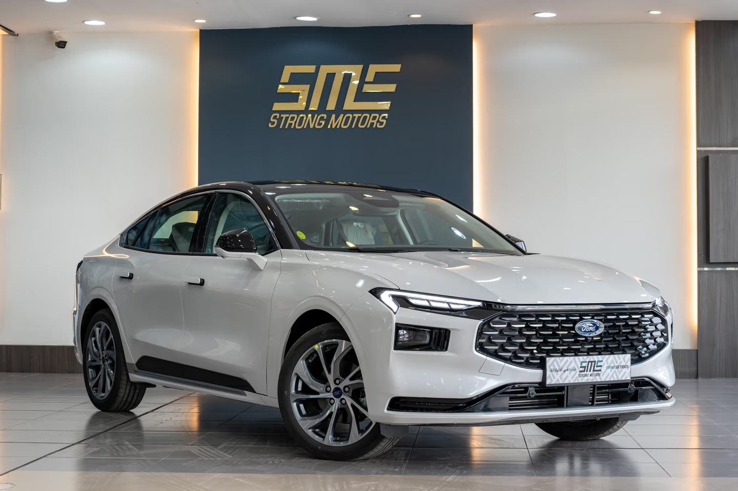 Ford Taurus Titanium White