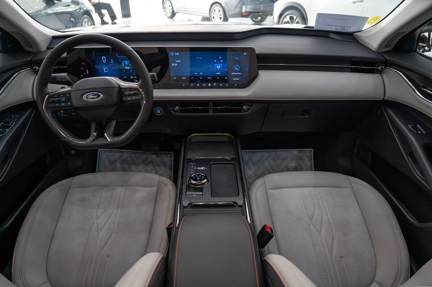 Ford Taurus Titanium Black