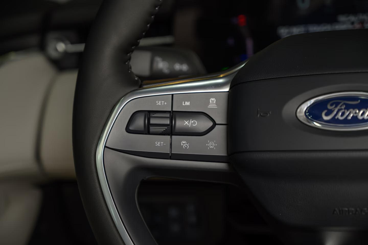 فورد تورس امبيانتي الشكل الجديد