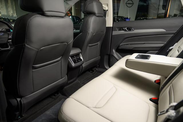 فورد تيريتوري امبيانتي الشكل الجديد 