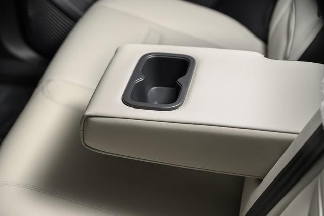 فورد تيريتوري امبيانتي الشكل الجديد 