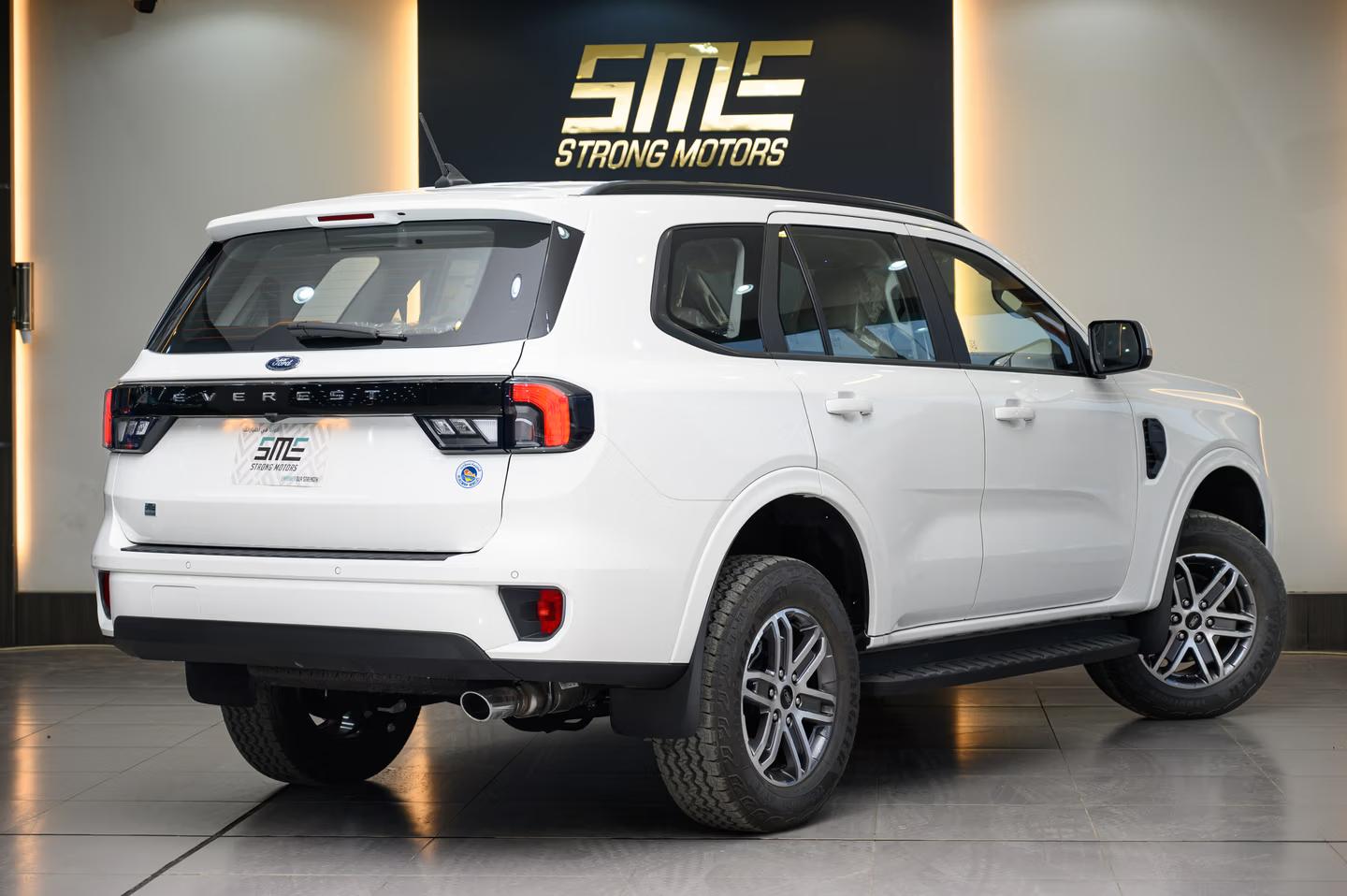 Ford Everest Standard XLS