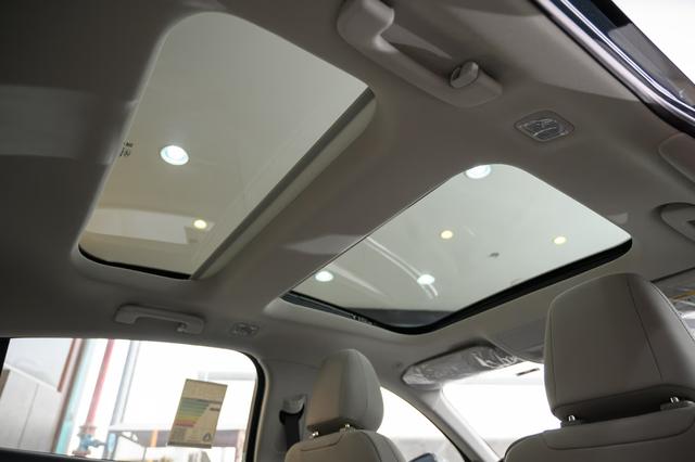 فورد تورس تيتانيوم الشكل الجديد